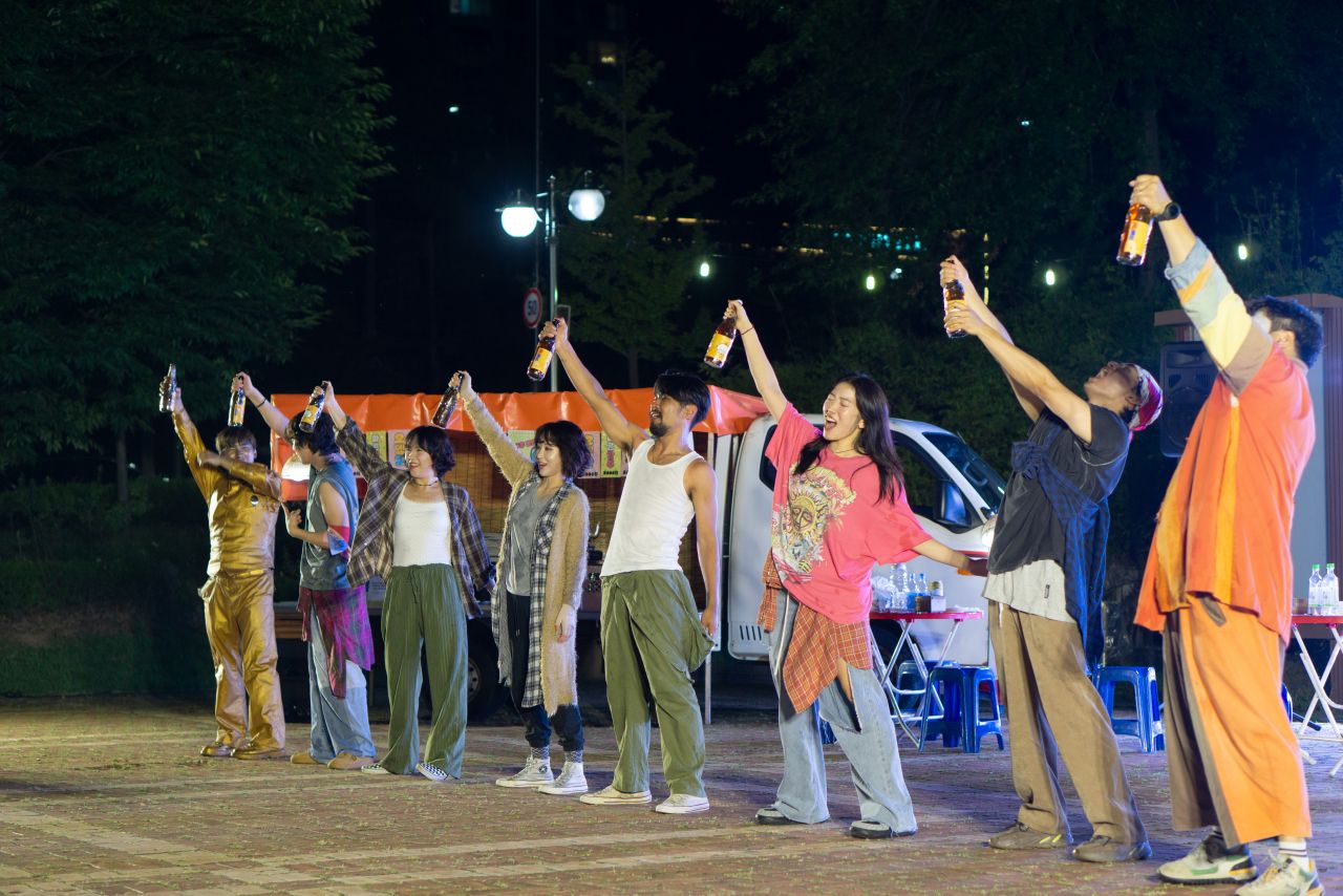 기획공연 건배;VIVA LA VIDA Image